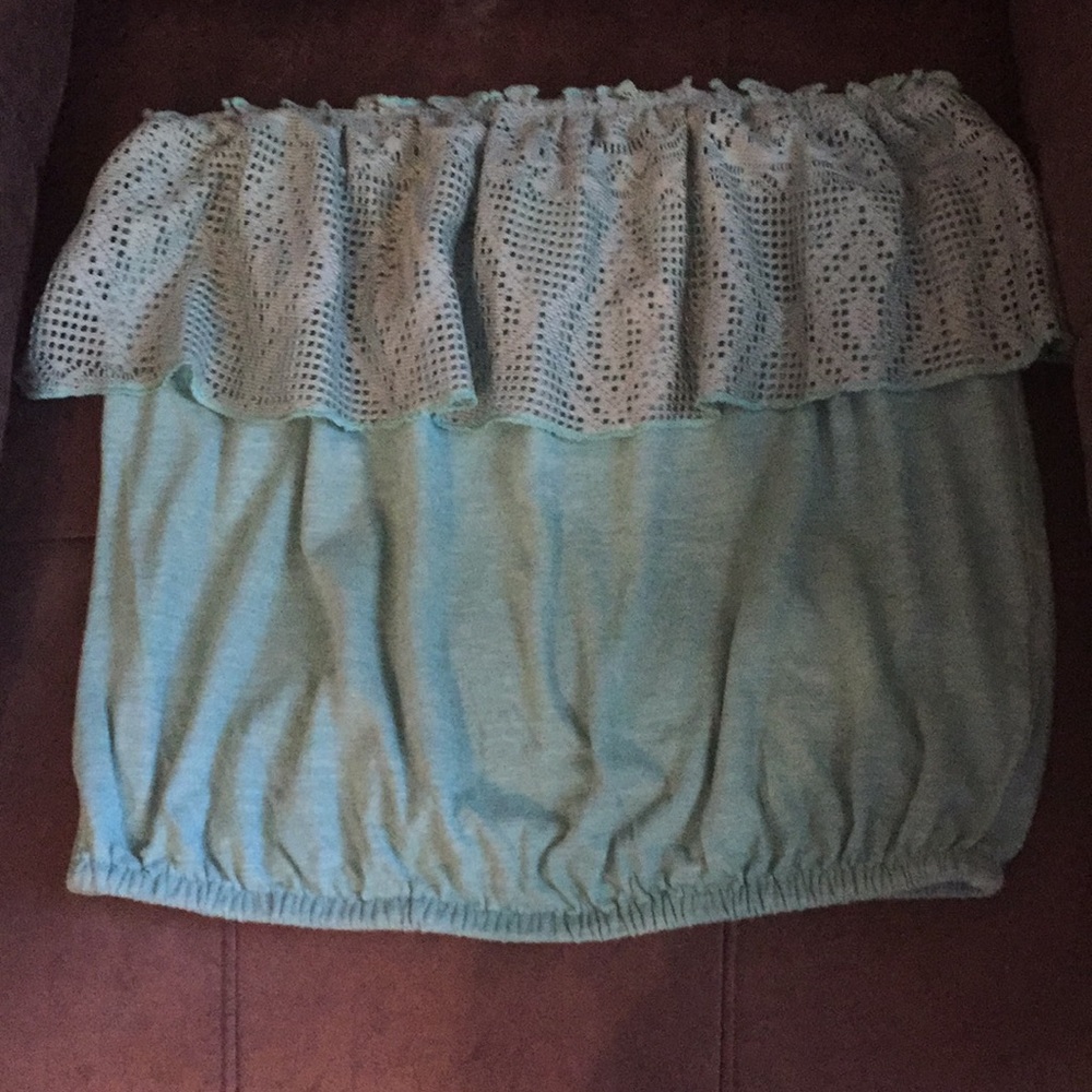 Strapless top